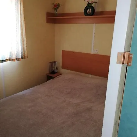 Campeggio Gorges Du Verdon 3 Etoiles Proche Du De Ste Croix Nbres Activites Nautiques Randonnees Entoure De Champs De Lavandes 4 Pers Sainte-Croix-de-Verdon